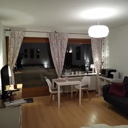 365 Mit Sauna, Schwimmbad Und Fitness Apartment
