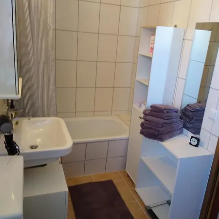 365 Mit Sauna, Schwimmbad Und Fitness